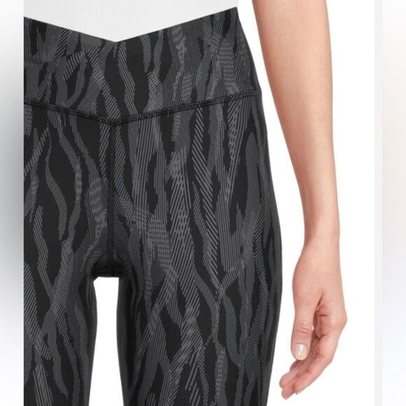 Athletic Works  Women’s Leggings Size XL (16-18) - Picture 3 of 10